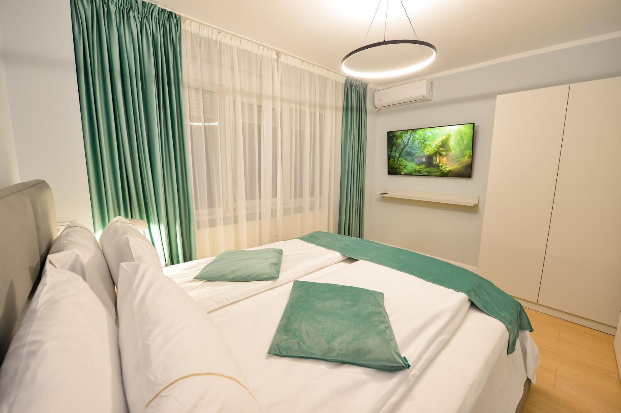 One By One - By Grand Apartment Bukarest