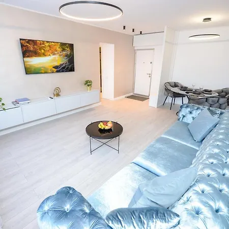 One By One - By Grand Accommodation Bucureşti Exterior foto