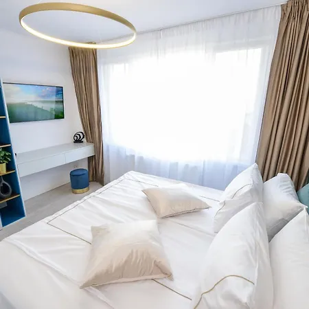 One By One - By Grand Accommodation Bucureşti Exterior foto