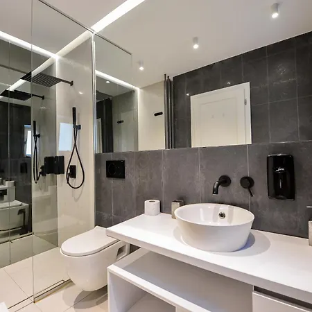 One By One - By Grand Accommodation Bucureşti Cameră foto