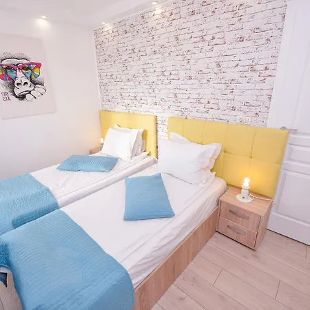 One By One - By Grand Accommodation Bucureşti Cameră foto
