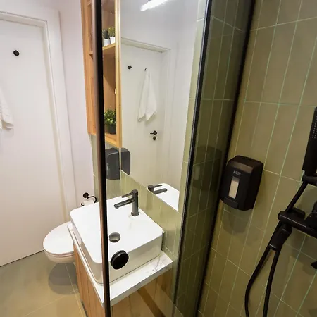 One By One - By Grand Accommodation Bucureşti Cameră foto