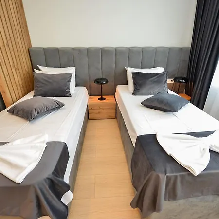 One By One - By Grand Accommodation Bucureşti Cameră foto