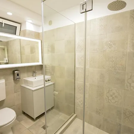 One By One - By Grand Accommodation Bucureşti Cameră foto