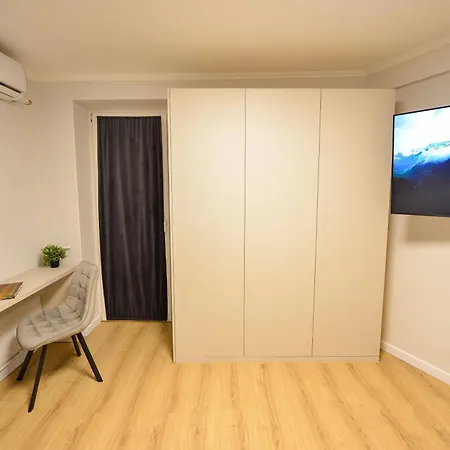 One By One - By Grand Accommodation Bucureşti Cameră foto