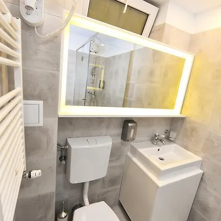 One By One - By Grand Accommodation Bucureşti Exterior foto