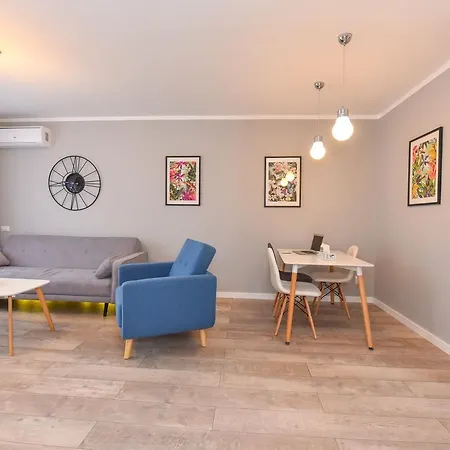 One By One - By Grand Accommodation Bucureşti Exterior foto