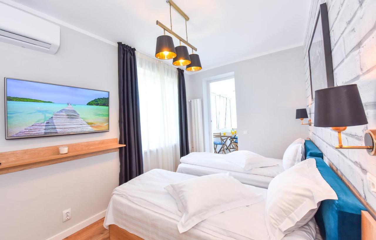 One By One - By Grand Apartament