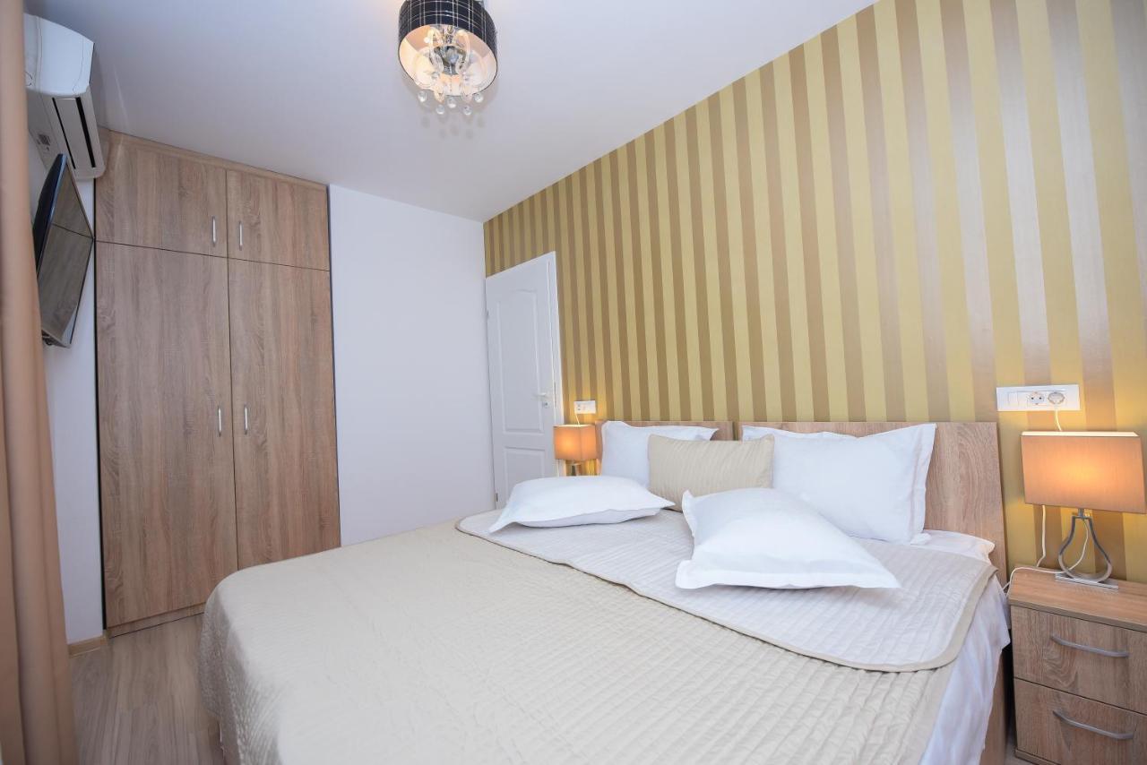 Apartament One By One - By Grand *