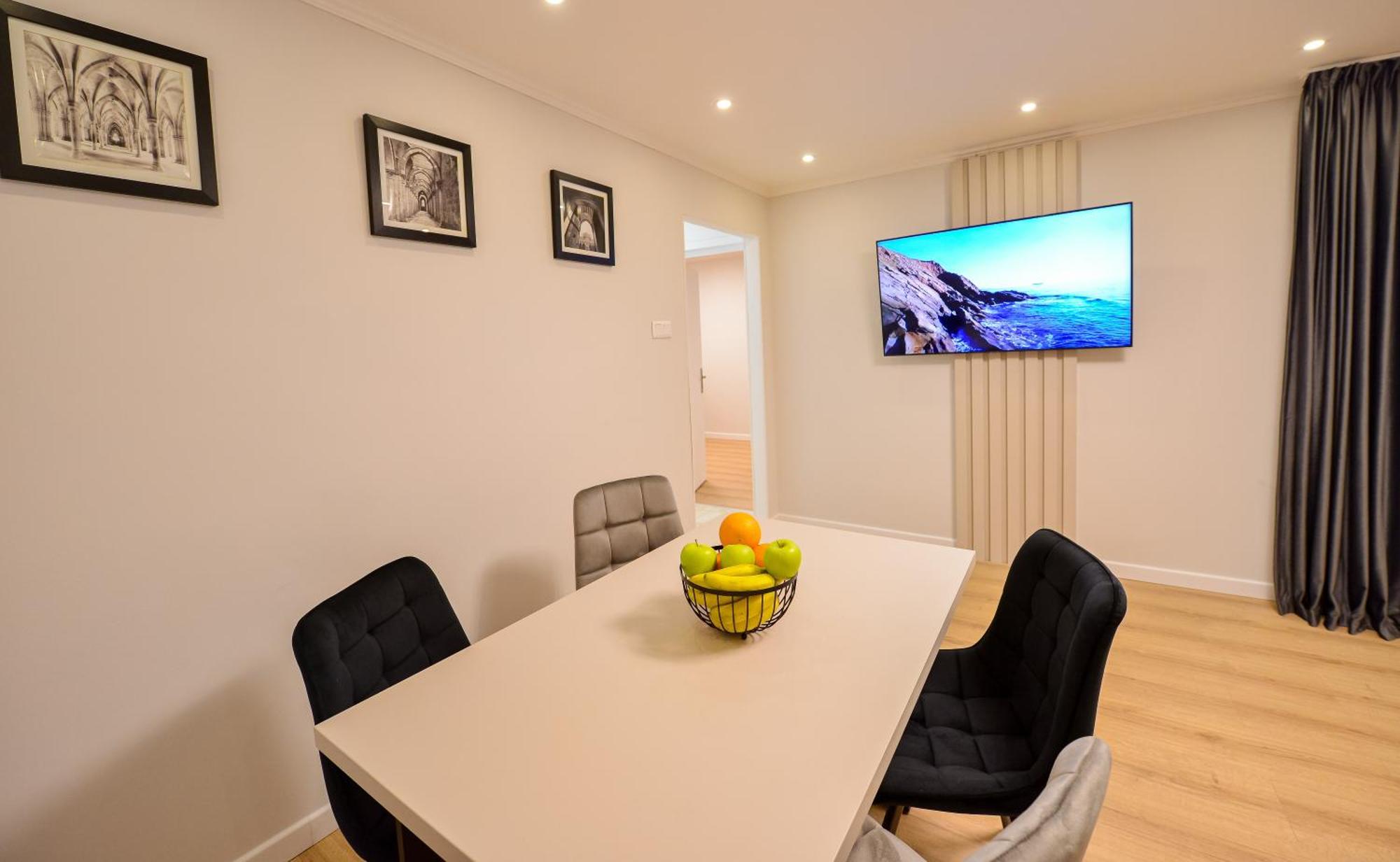 One By One - By Grand Apartament